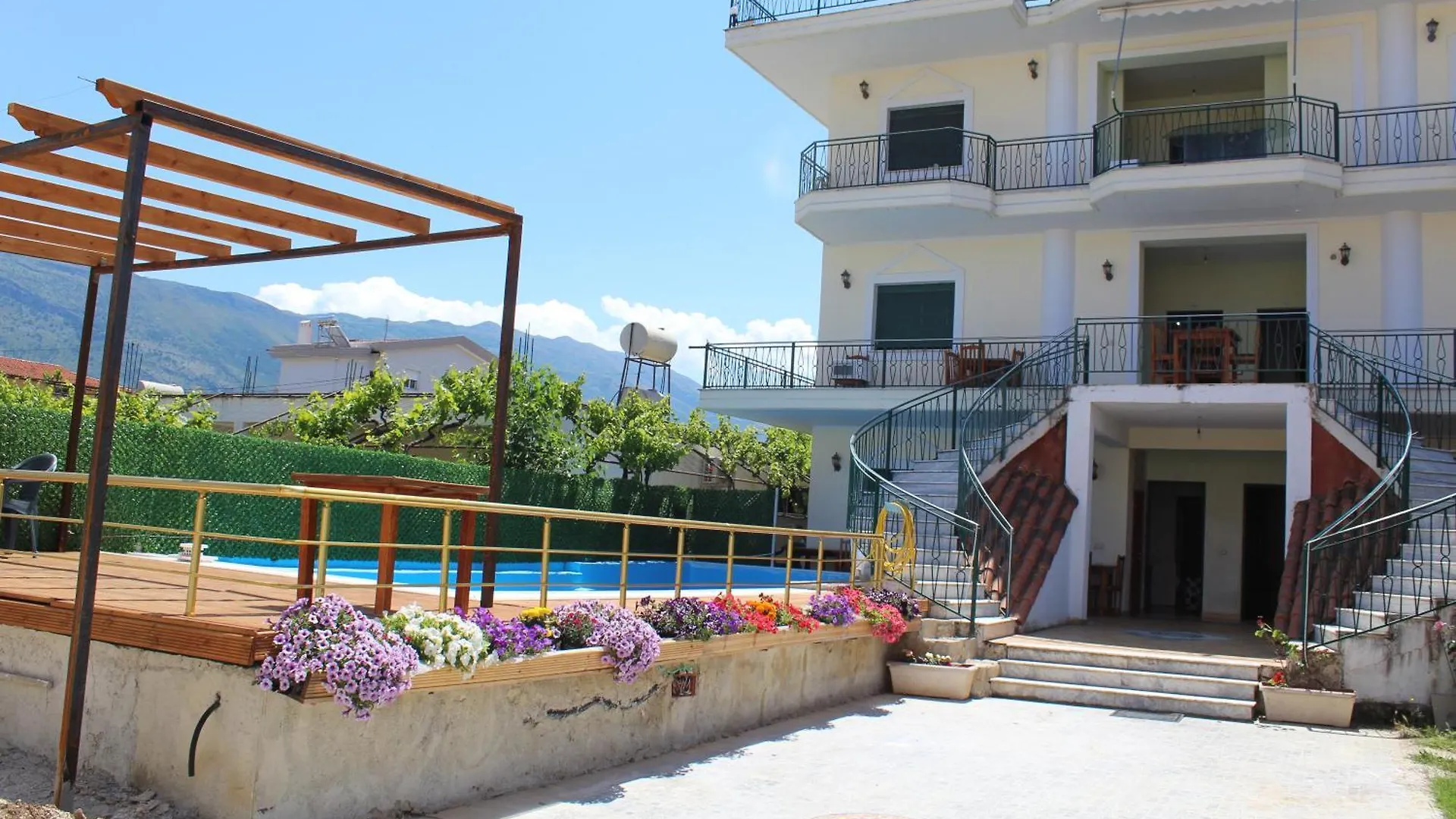 Hotel Vangjeli Orikum